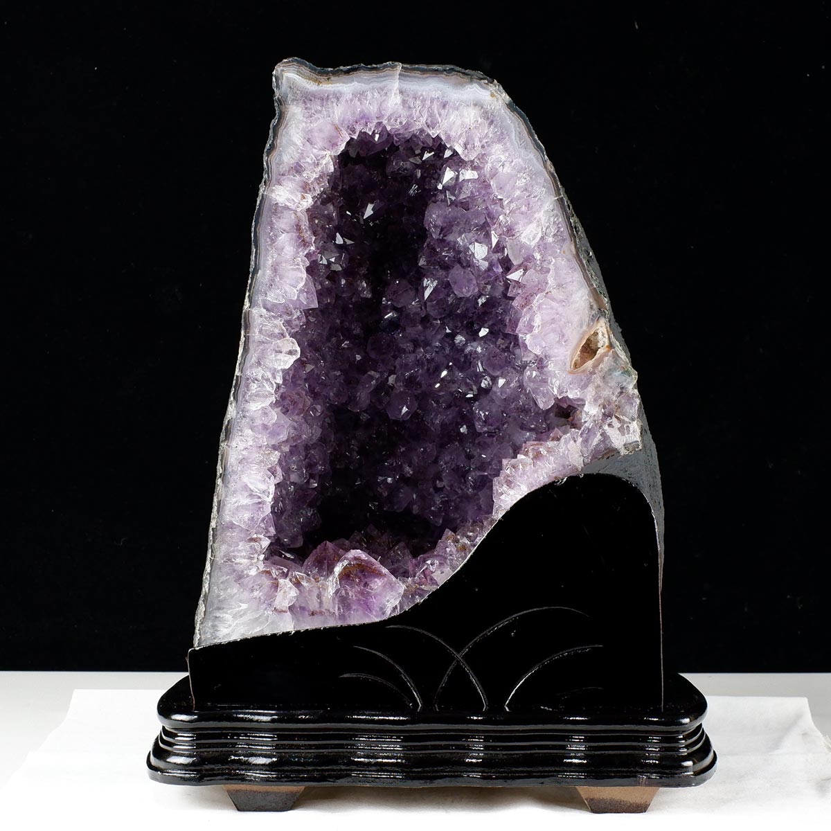 楽天市場】17Kg アメジストドーム ブラジル産 台座付属 天然石 原石