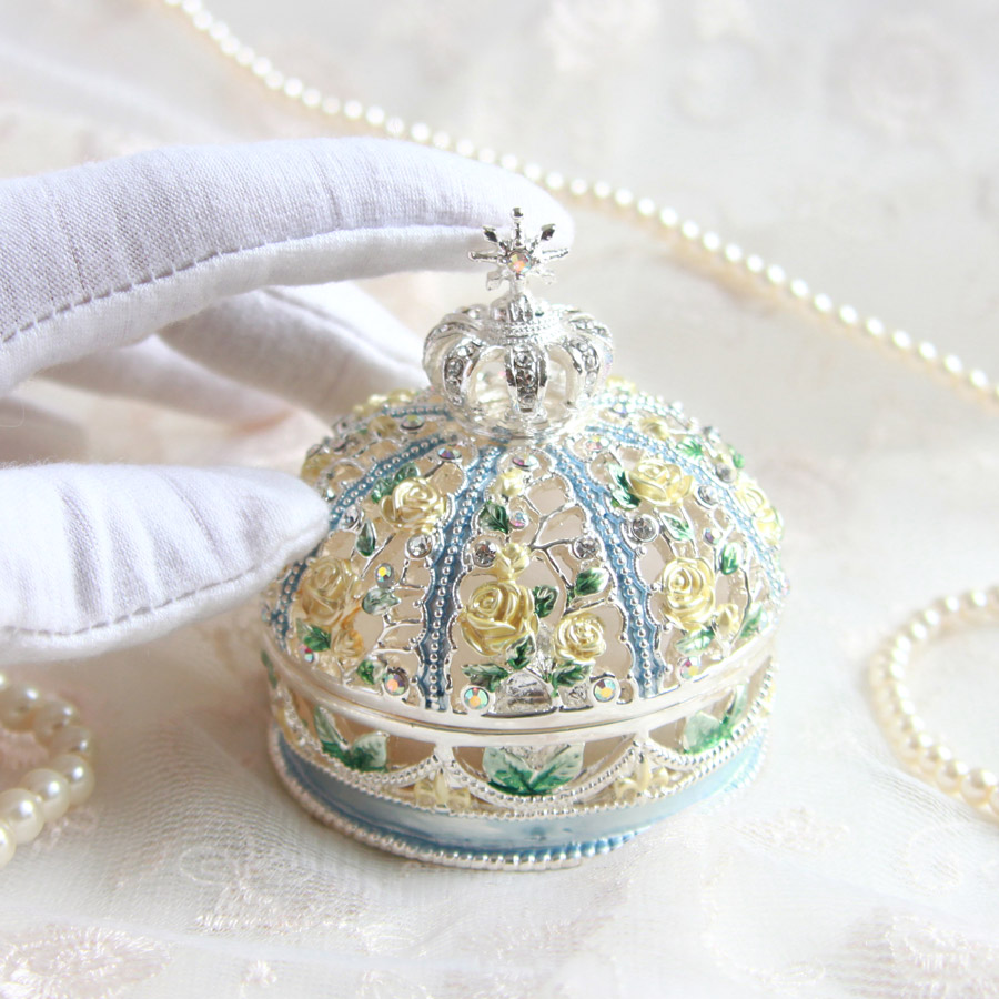 楽天市場】＜ローズクラウン ジュエリーボックス＞バラ 薔薇 王冠 誕生