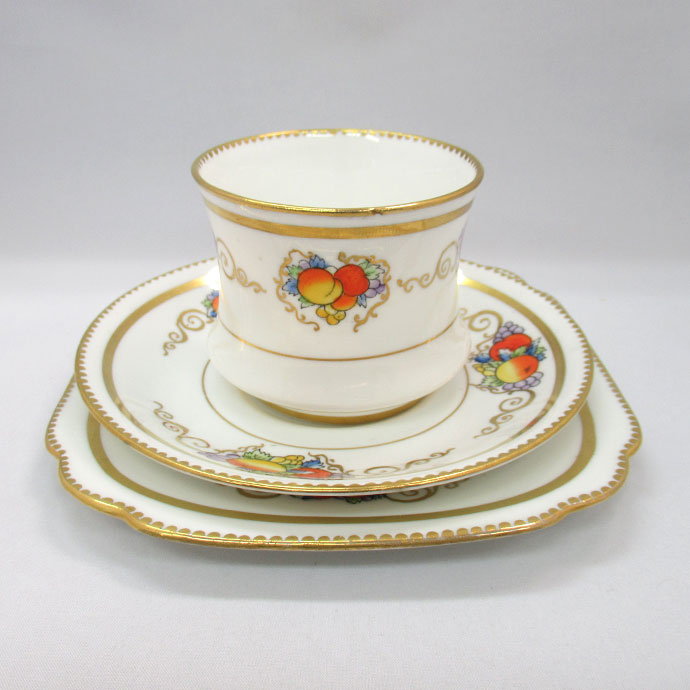 楽天市場】アンティーク トリオ ティーカップ＆ソーサー Royal Albert