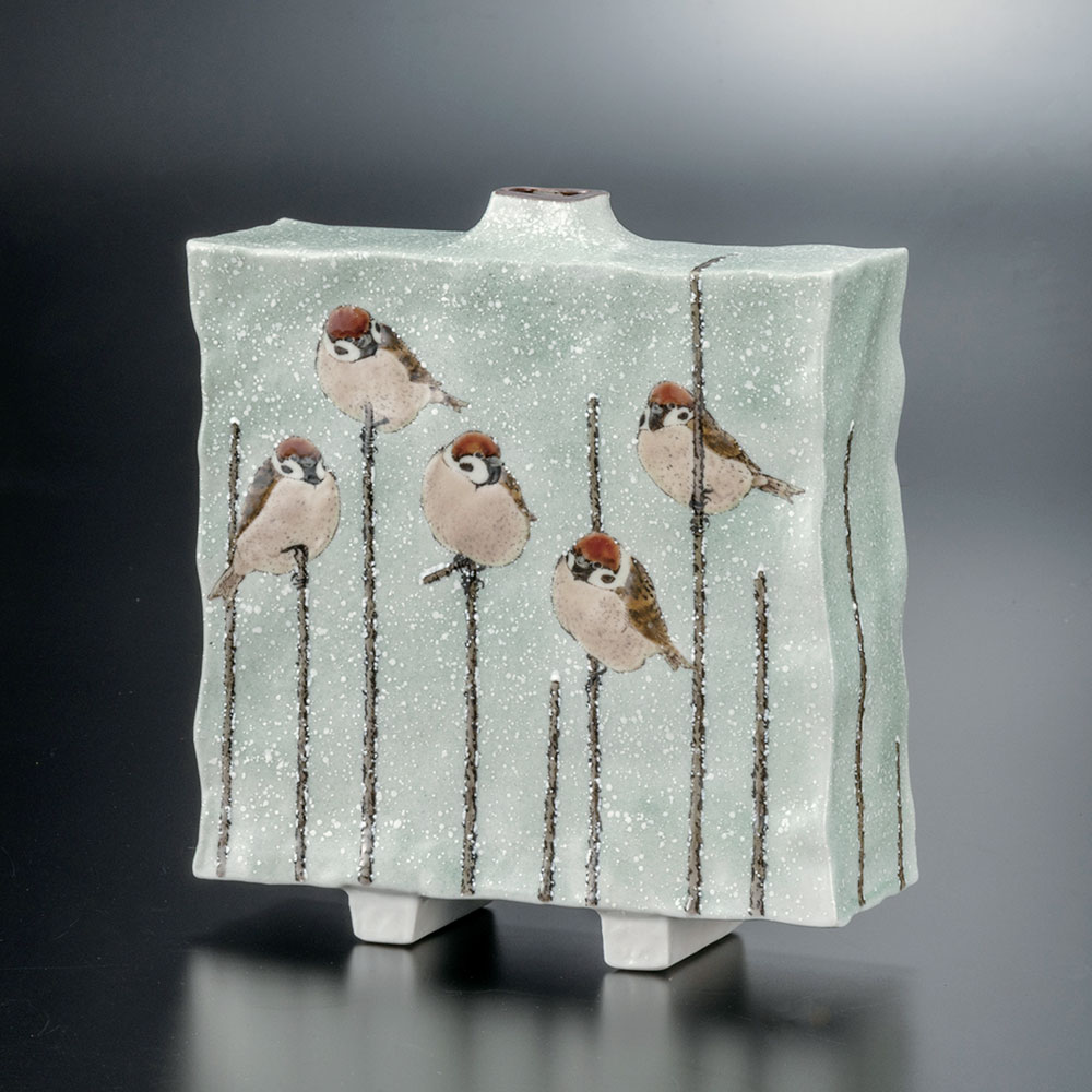 中村陶志人？外志人氏作【九谷焼】伝統工芸 陶志窯 葡萄 花瓶 花器 桐箱 色絵 Yahoo!オークション -「中村陶志人」の落札相場・落札価格