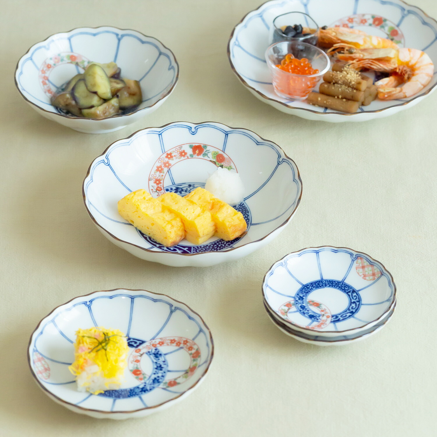 楽天市場】染錦輪つなぎ 菊型多用皿セットφ21.5×H5.5cm 850ml 磁器 染