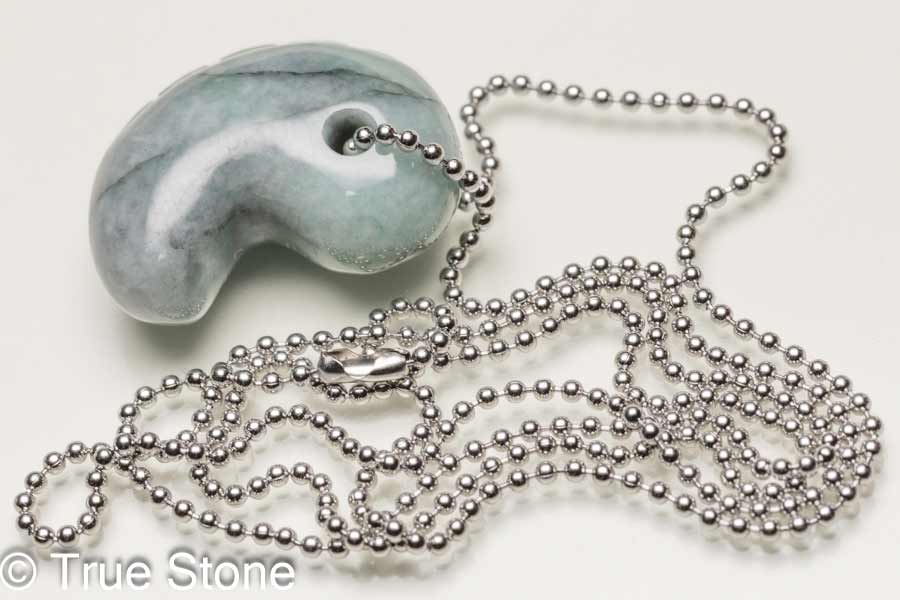 楽天市場】産地証明書付き 本物 糸魚川翡翠 龍神 勾玉 ペンダント