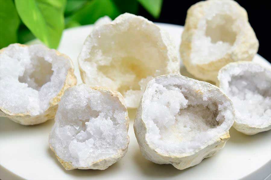 楽天市場】□大量100個セット□ 水晶 カルサイト ジオード 晶洞 原石