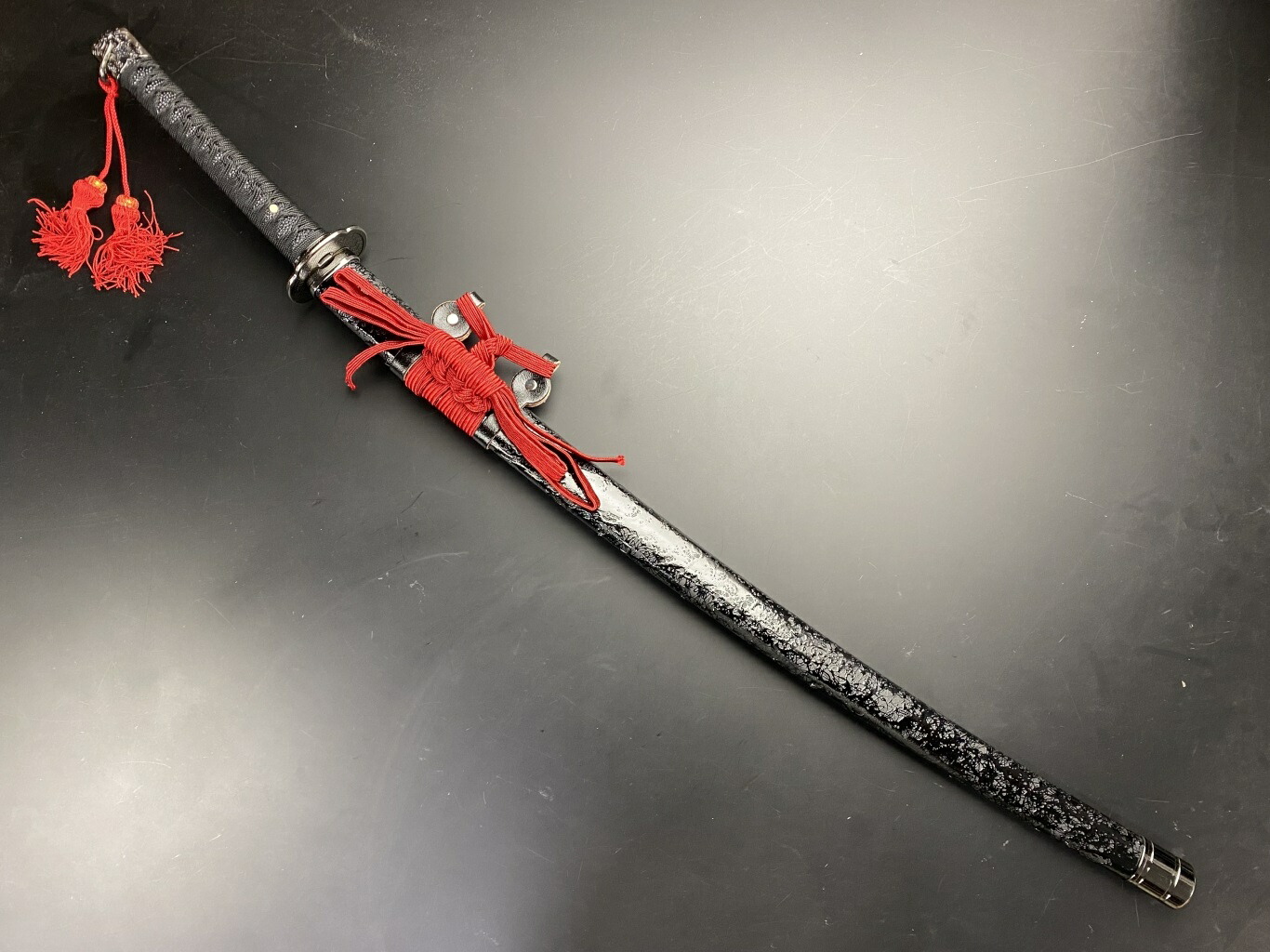 楽天市場】V.ROAD 模造刀 平清盛拵え 太刀 小烏丸 : 岐阜関刃物工房V.ROAD