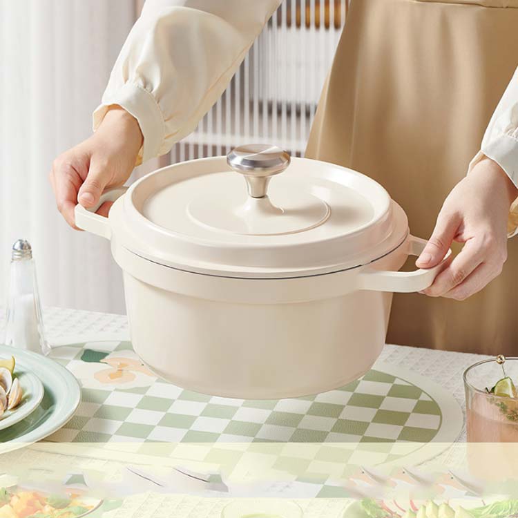 楽天市場】ホーロー鍋 鉄鋳物 ホーロー 両手鍋 20cm 深型 蓋付き IH