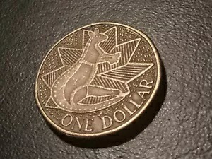 楽天市場】1988 オーストラリア - 1 ドル硬貨 (クイーン エリザベス 2