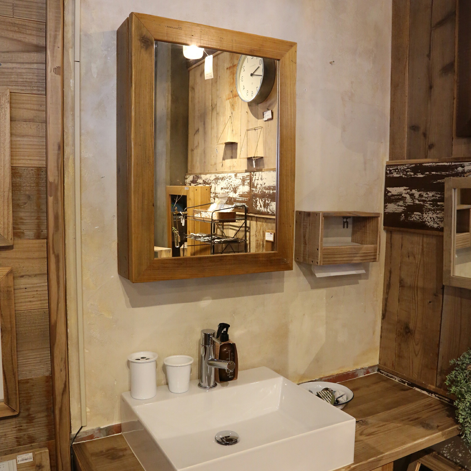 楽天市場】OLD ASHIBA（足場板古材） ミラーキャビネット Lサイズ 幅