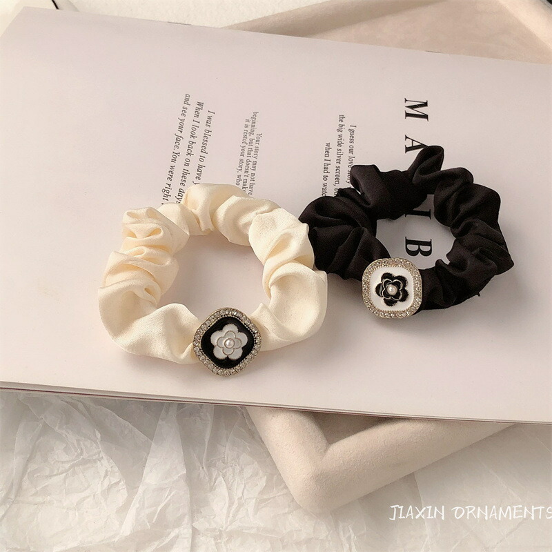 楽天市場】シルクヘアゴム ヘアシュシュ 髪留め 9TYPE ヘアゴム 大人