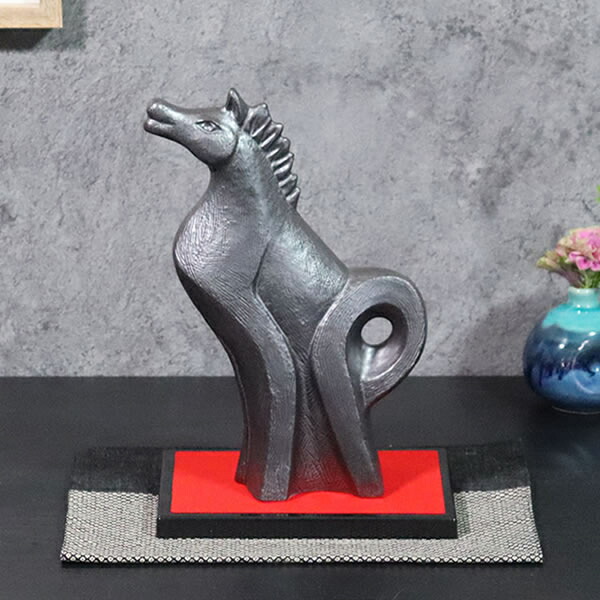 楽天市場】有田焼 円左エ門窯 午(馬) 置物(小) : 有田焼赤絵町