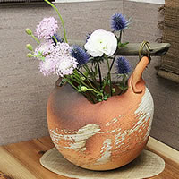 楽天市場】【ポイント10倍】信楽焼 ほおづき花器 癒しを感じさせる土味