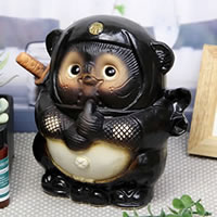 楽天市場】信楽焼 ドロン忍者狸(黒) 福を呼ぶ縁起物の陶器タヌキ