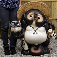 楽天市場】【ポイント10倍】信楽焼 30号ふくろう持ち狸 信楽焼たぬき