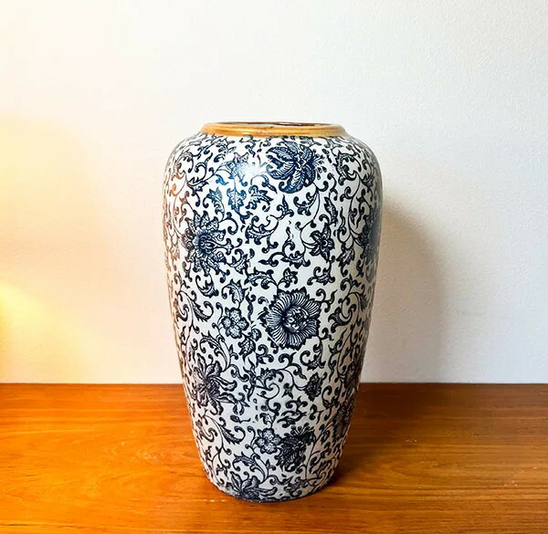 楽天市場】☆レビューで特典☆フラワーベース唐草柄（青・白）♪ 花瓶