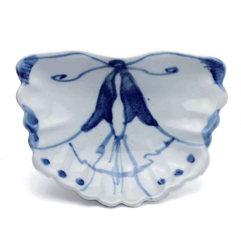 楽天市場】九谷焼：染付蝶形向付・正木春蔵《向付・小皿・扁形皿・15.3