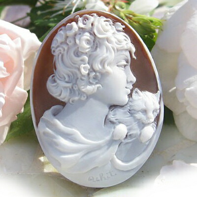 楽天市場】Mariano Achito作 シェルカメオルース【猫と美しい女性