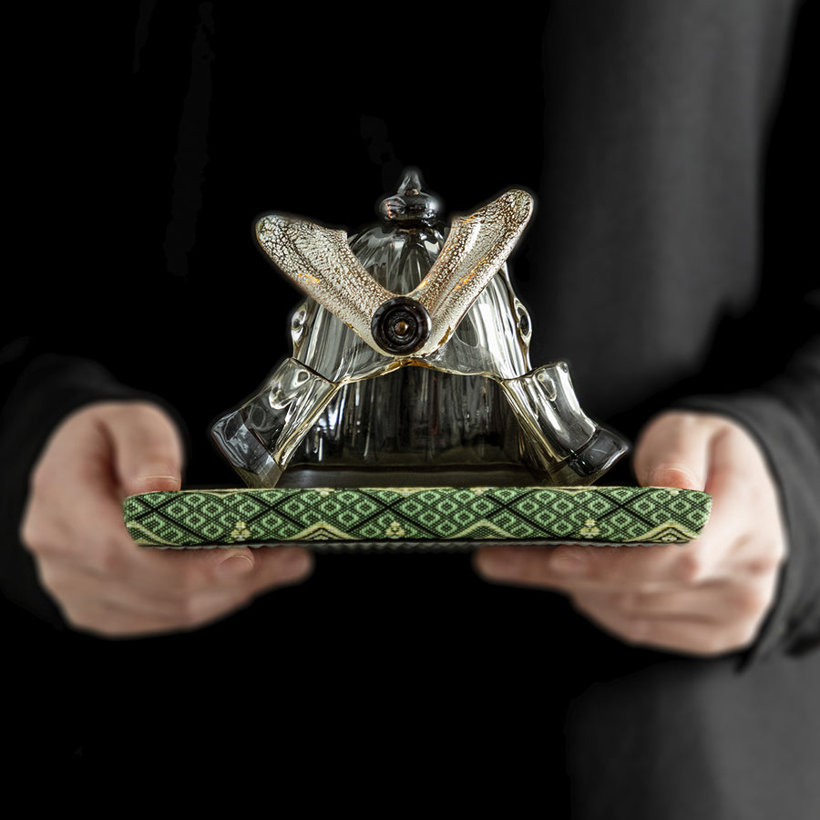 ガラス専門店｜ガラス工房マル｜Kabuto ガラスの兜（クリア｜縦筋模様