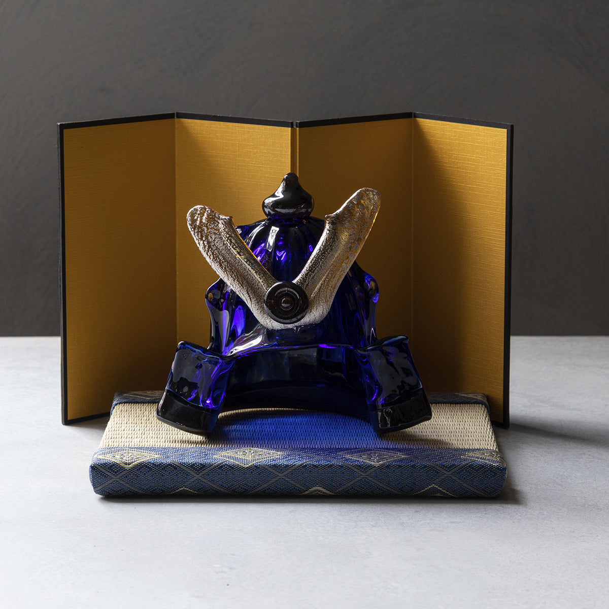 ガラス専門店 │ ガラス作家 │ ガラス工房マル｜ガラスの兜 – TSUCHI