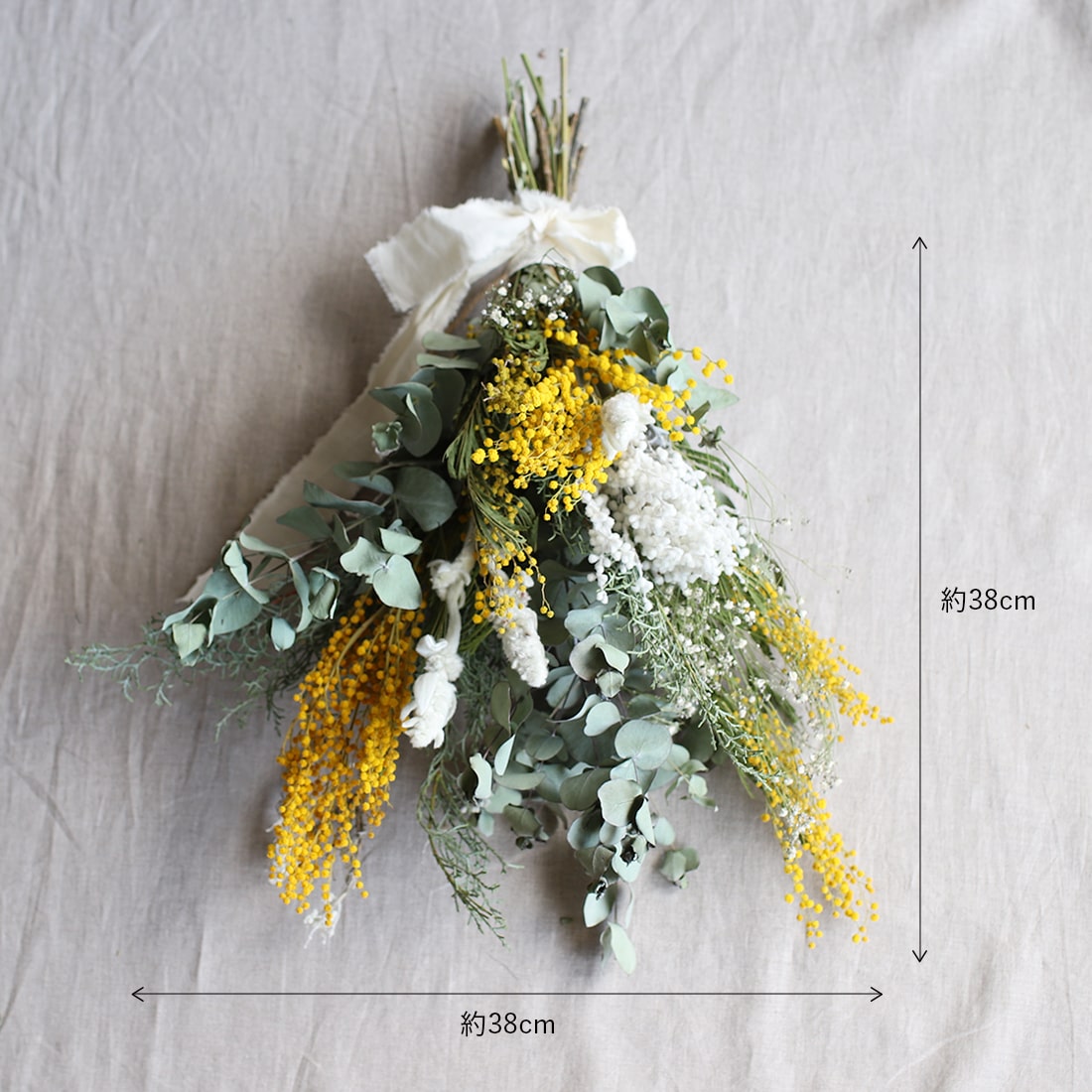 スワッグ］ミモザ・カスミソウ・ラムズイヤー＜たからもの＞ 商品