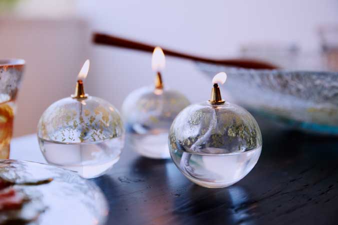 オイルランプ［2月］ | シリーズ | ハンドメイドガラスの伝統工芸品