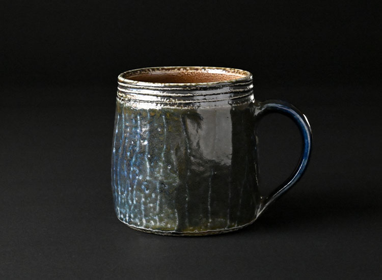 長倉翠子＿精｜黒のつかもと｜｜益子焼つかもと｜益子焼最大の窯元