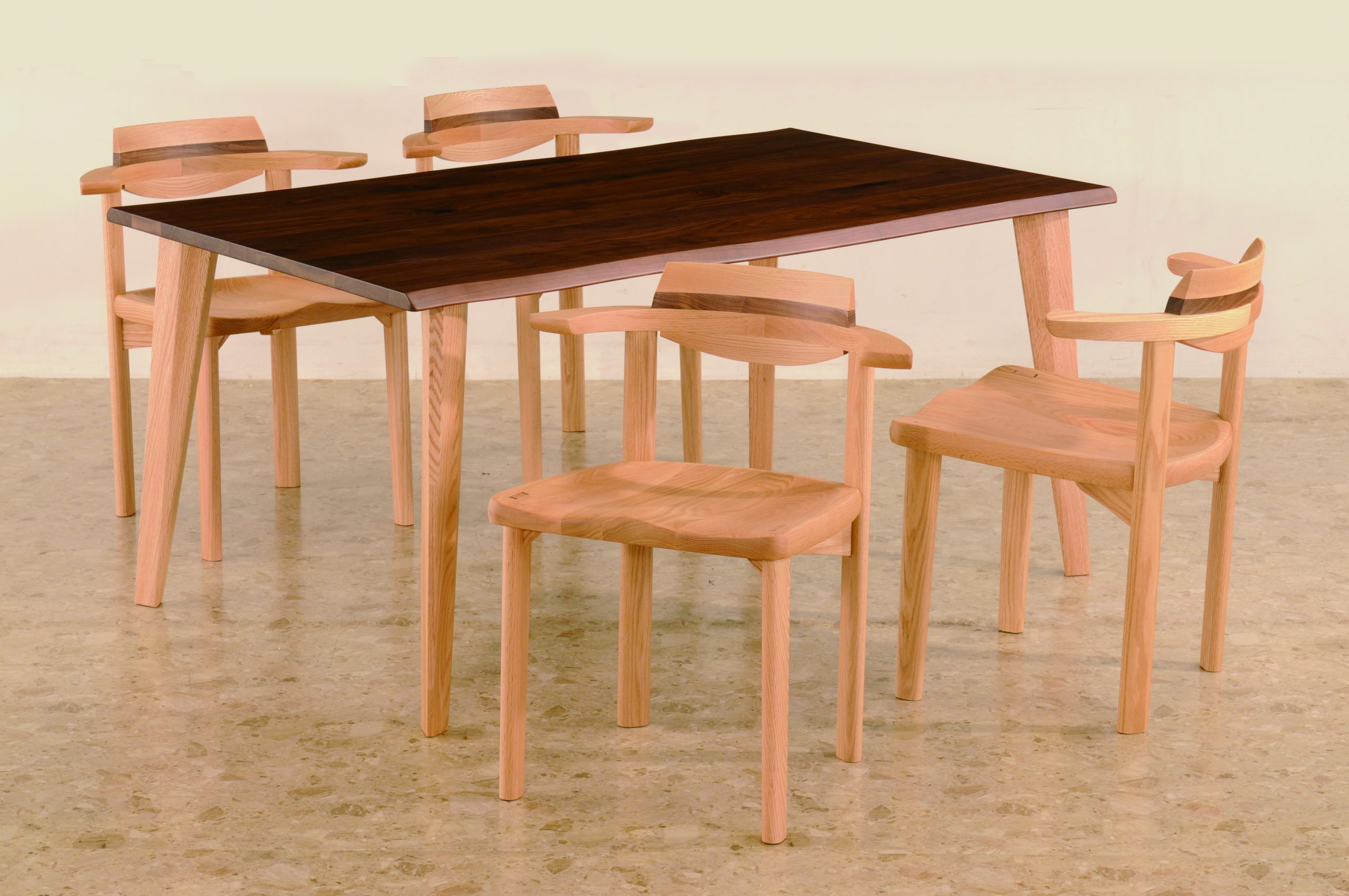 デュオチェア - 家具の総合商社 筑波産商