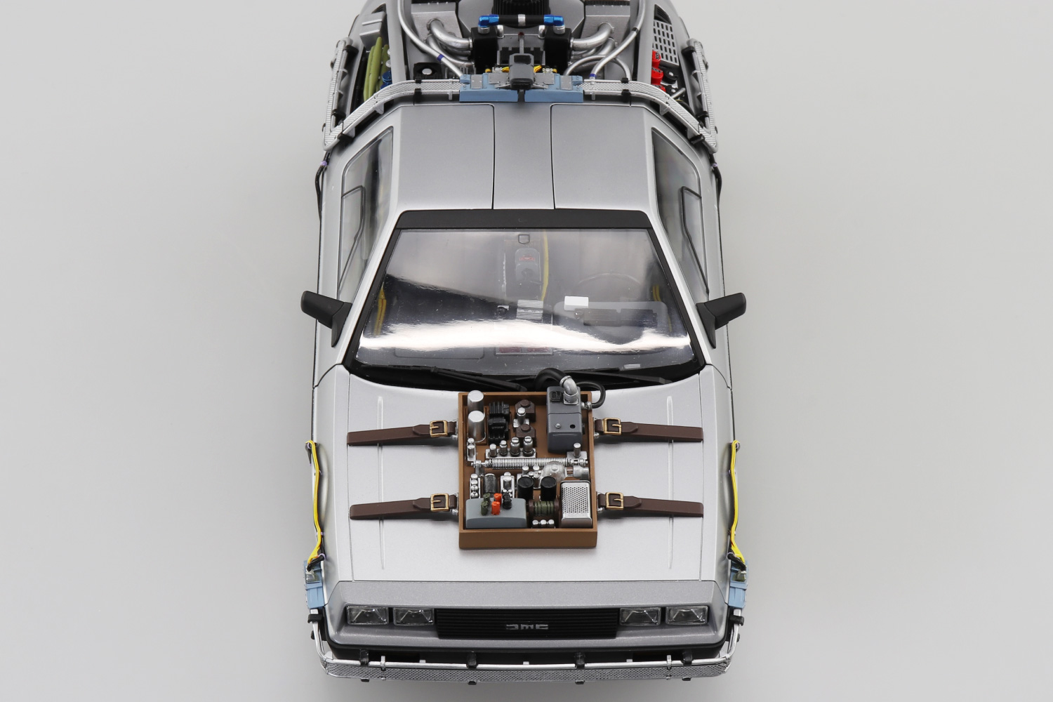 西部の荒地を走るための1955年カスタムデロリアン「1/24 バック・トゥ