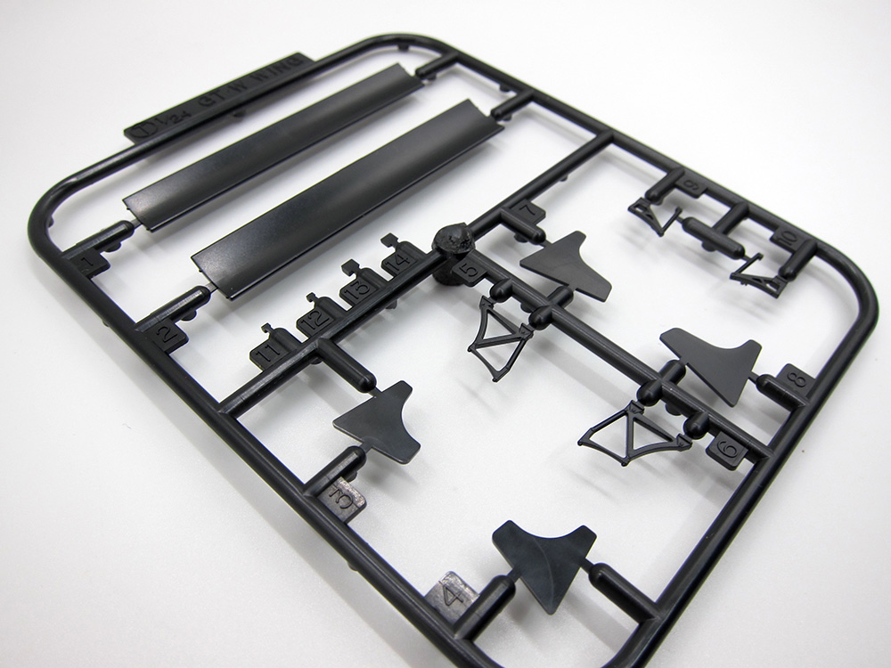 1/24 インチアップシリーズ №326 マツダRX-8 タイプS(GT・Wウィング