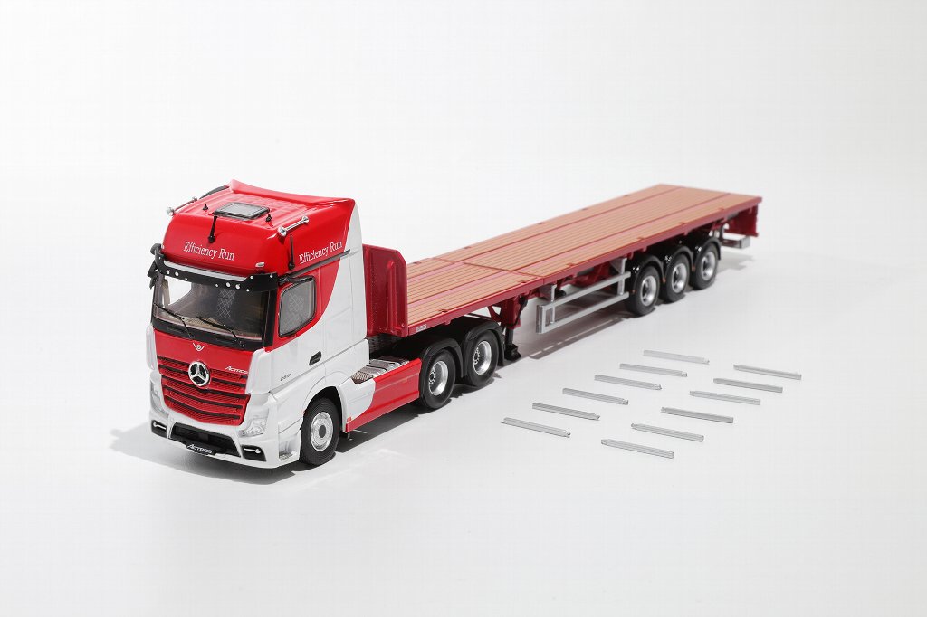 1/64 Mercedes-Benz ACTROS ギガスペース 6x2 セミトラクター