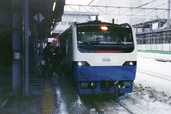 JR東「クルージングトレイン」引退へ 初代「リゾートしらかみ」 歴史は