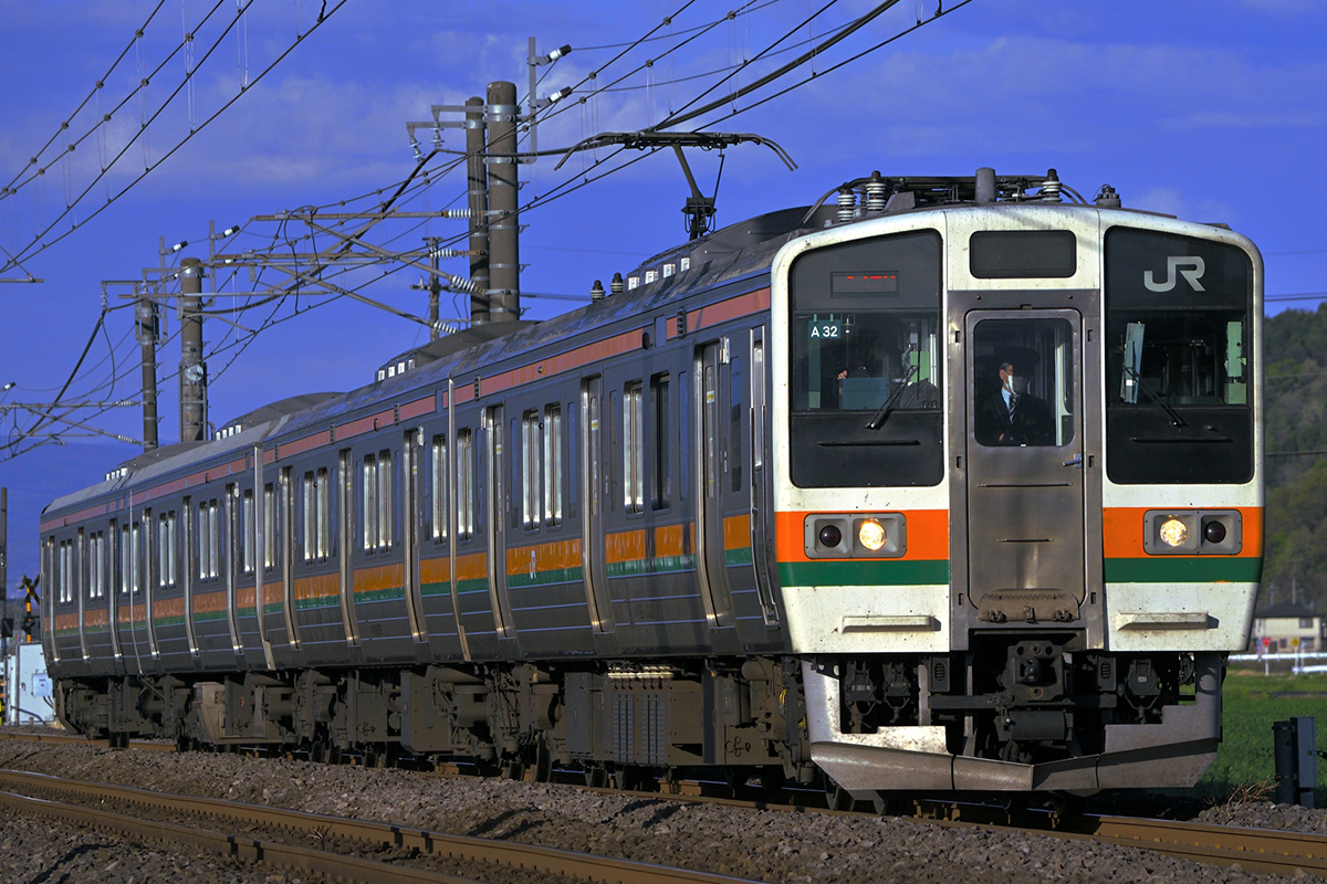 日本を走る鉄道車両図鑑