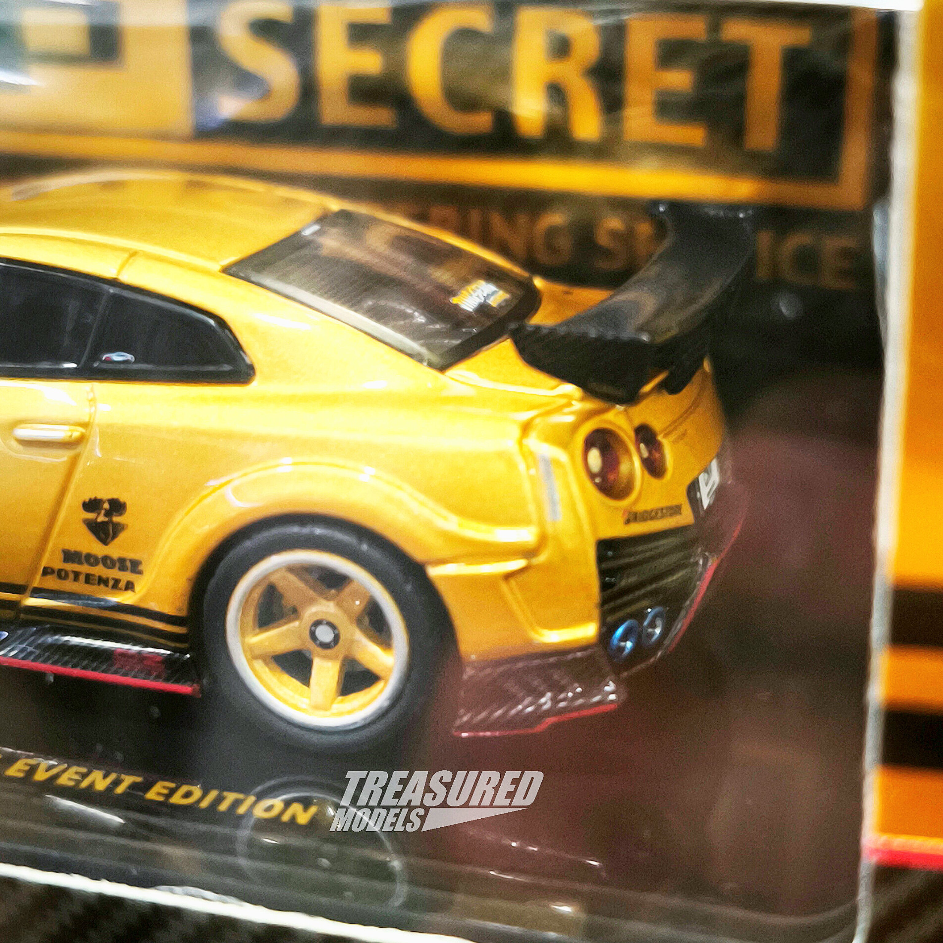 Inno64 Nissan Skyline GT-R R35 Top Secret Thailand Diecast Expo