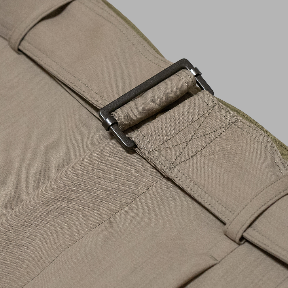 山内 / ウールポリ 強撚ライトツイル・ツータックパンツ | twelve