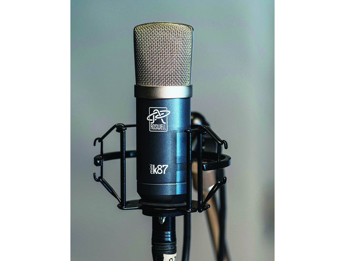 ノイマンU87を再現したコンデンサーマイク「mini K87」をプロの