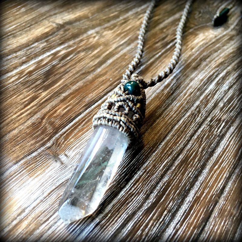 ヒマラヤ水晶ペンダント・クローライト入り水晶ポイント☆ヒマラヤ