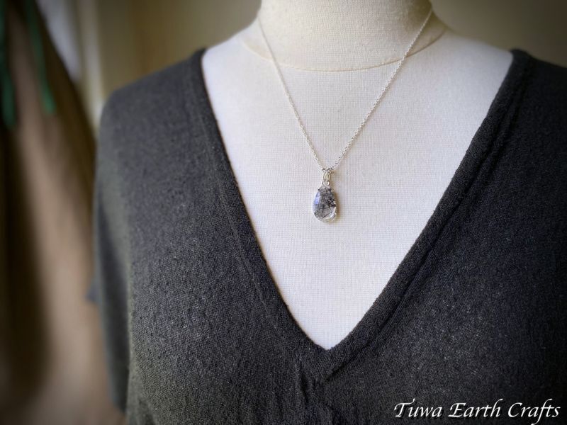 高品質ブラックトルマリンインクォーツ ペンダントトップ