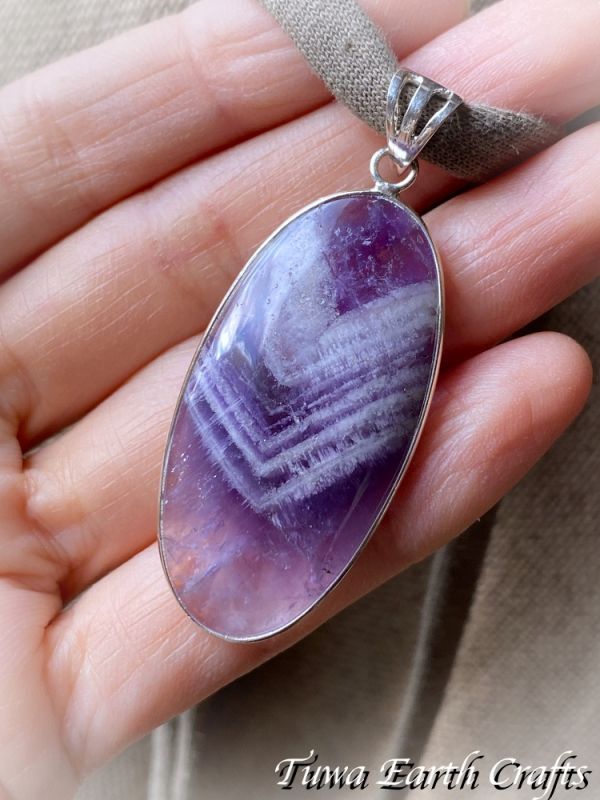 1点もの 大ぶり高品質シェブロンアメジスト（ファントムアメジスト