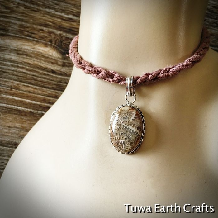 1点物 フォシルコーラル珊瑚化石ペンダントトップ 天然石アクセサリー