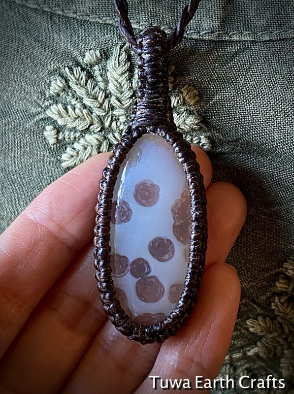 魔除け・お守り石】石全長4.3cm 大ぶり高品質 アゲート瑪瑙ペンダント