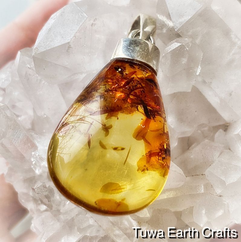 健康運アップ・ポジティブ思考】大ぶりバルト海産 天然琥珀 バル