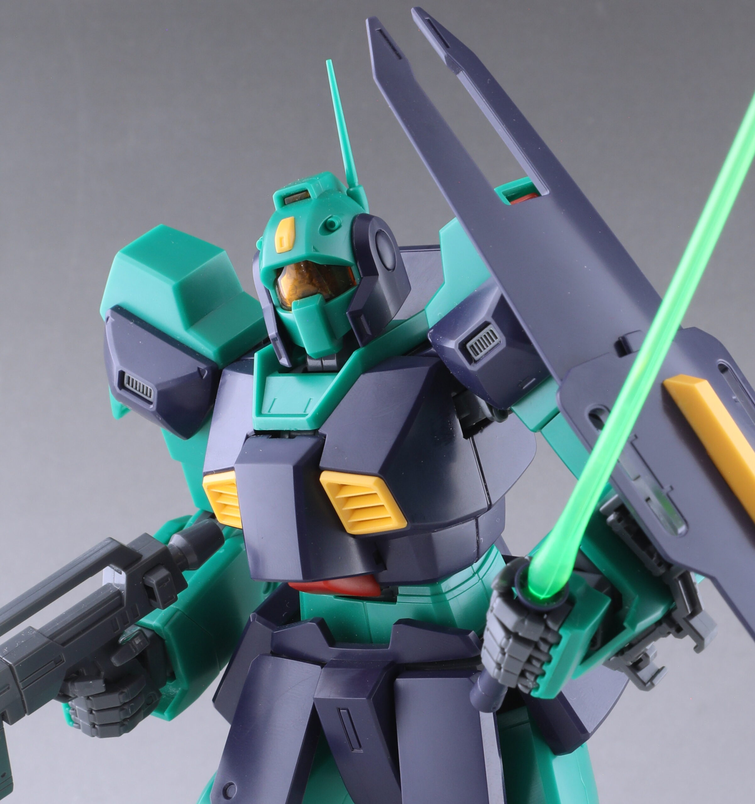 MG ネモ レビュー - ガンプラスタイル