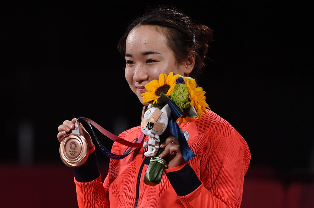 伊藤美誠 女子シングルス初の銅メダル獲得 陳夢が金メダル（五輪卓球