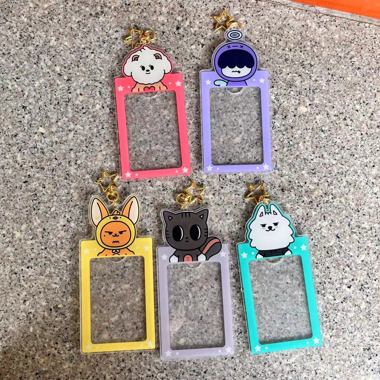 TXT] PPULBATU Transparent Photo Card Holder Keychain (Fan-made