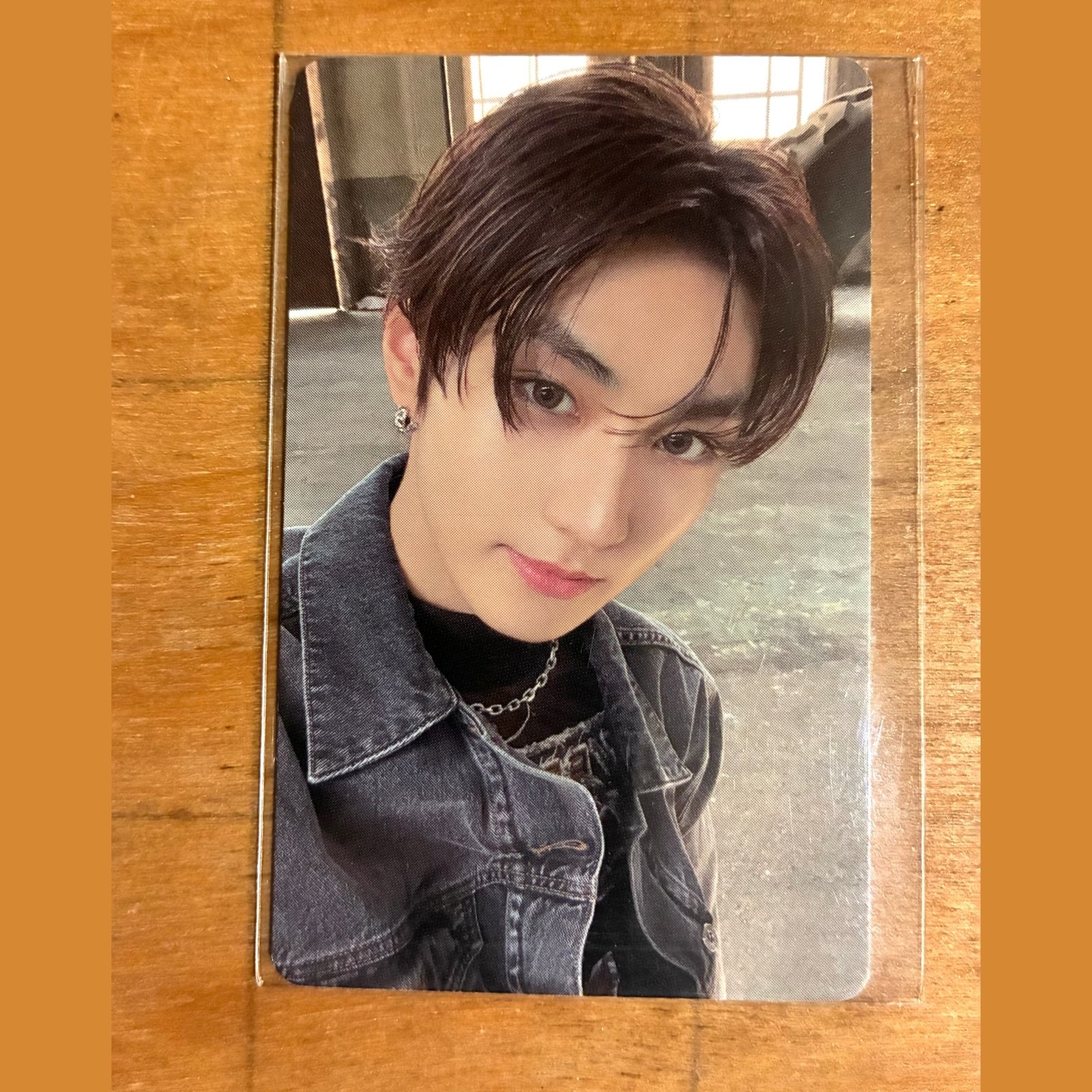 Lesserafim yunjin antifragile tou fansign | Mercari