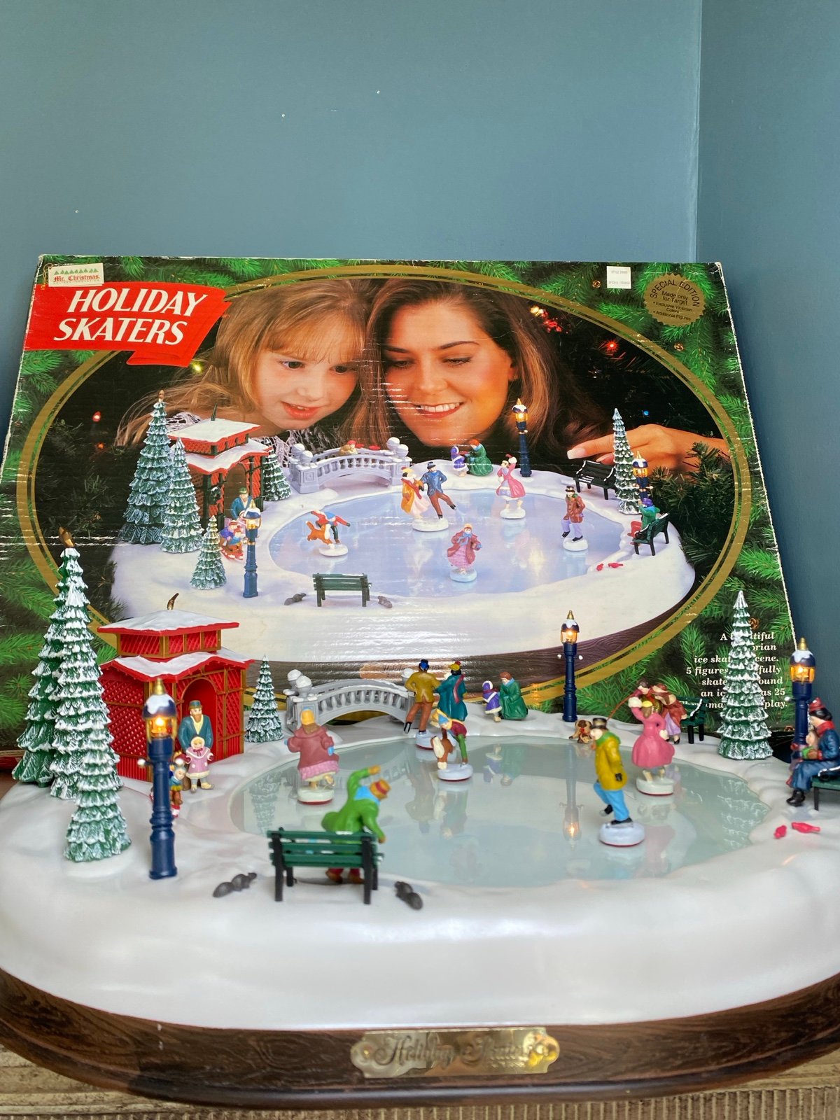 Special Edition Mr. Christmas Holiday Skaters | Mercari