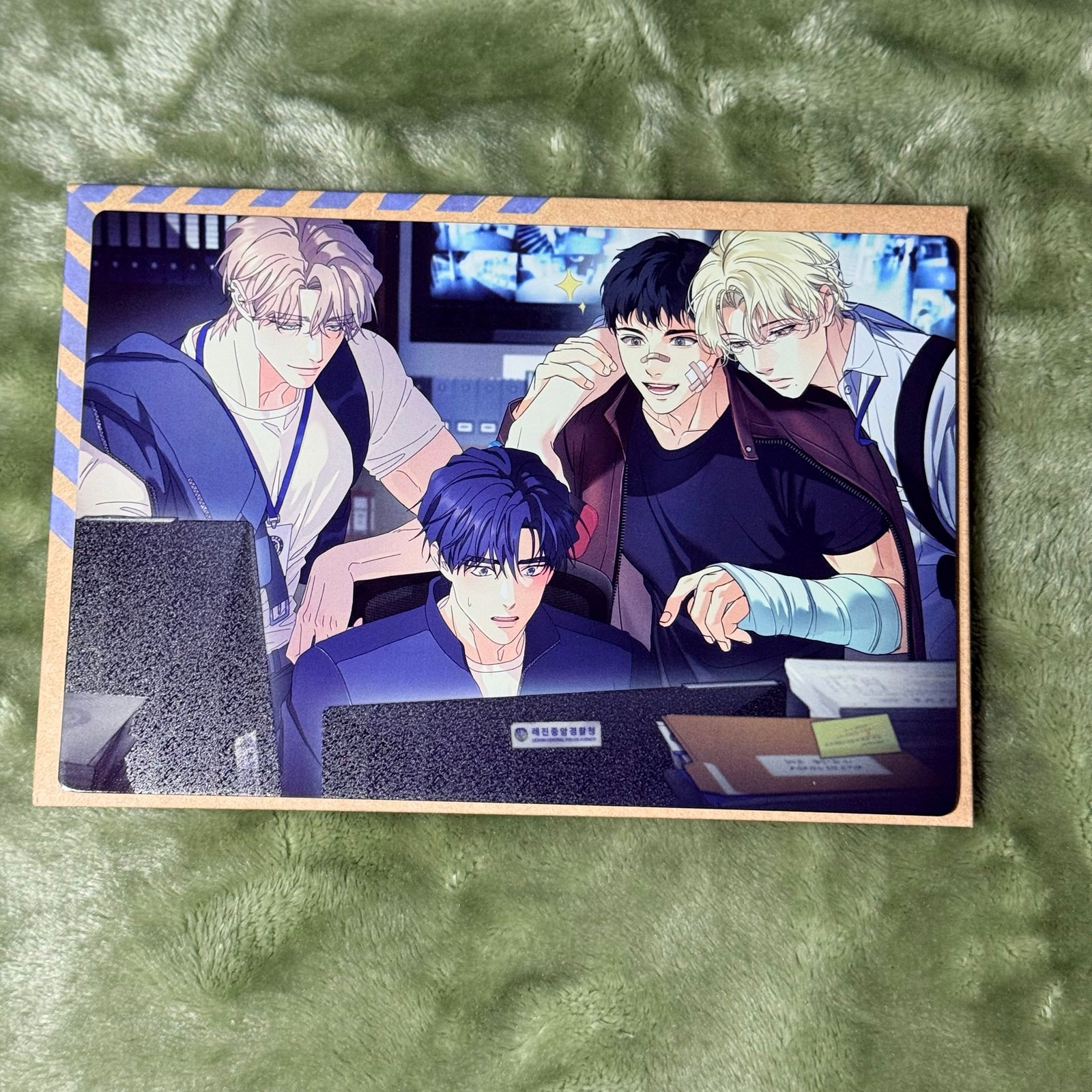 IN STOCK】BL/Yaoi Lezhin Daybreak Crossover | Mercari