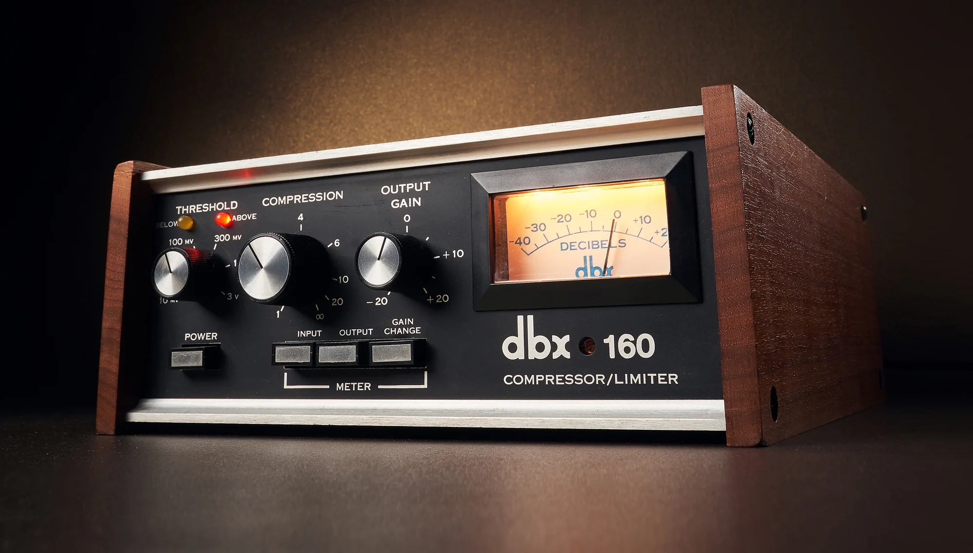 dbx 160 Compressor / Limiter – Universal Audio