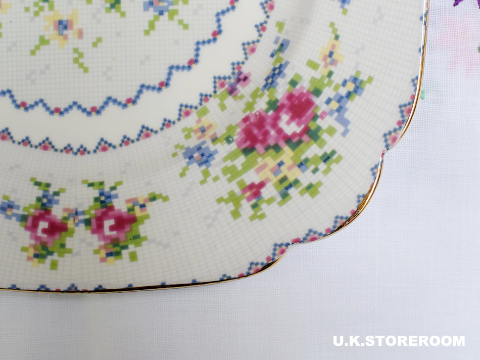 UKストアルーム RA194 Royal Albert ロイヤルアルバート プチポワン