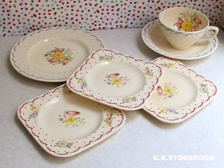 SC701 Susie Cooper スージークーパー プランタン小花 スクエア