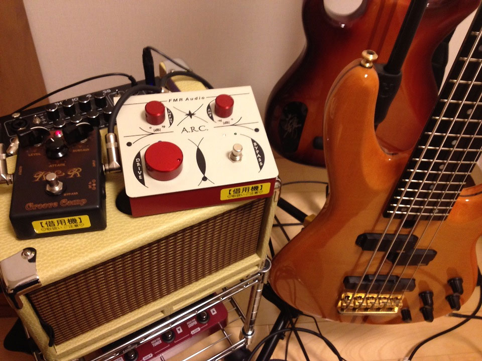 FMR AUDIO A.R.C.コンプレッサーペダルのE.ベース インプレッション