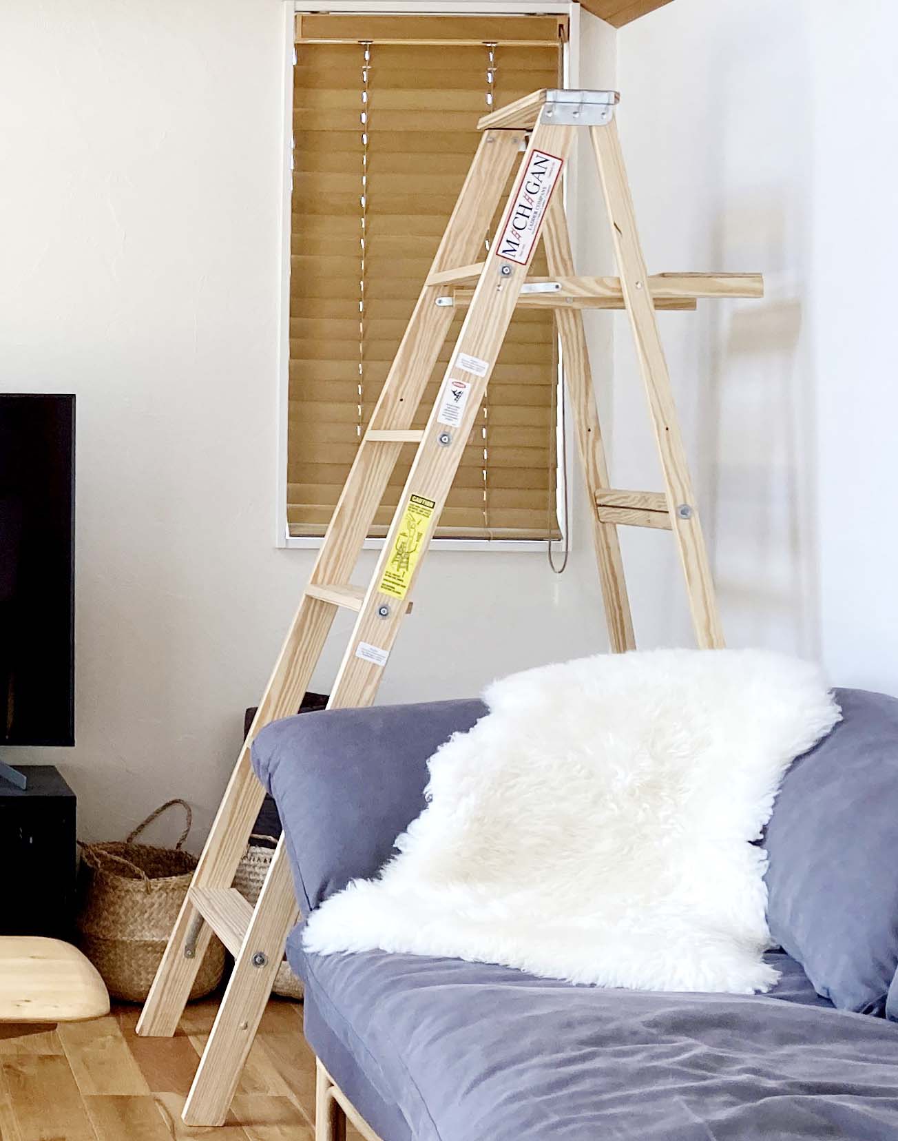おしゃれな脚立を探して出会った「ミシガンラダー社」のウッドステップ